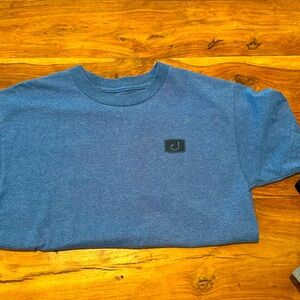 Avid Boys fishing T-shirt, youth medium